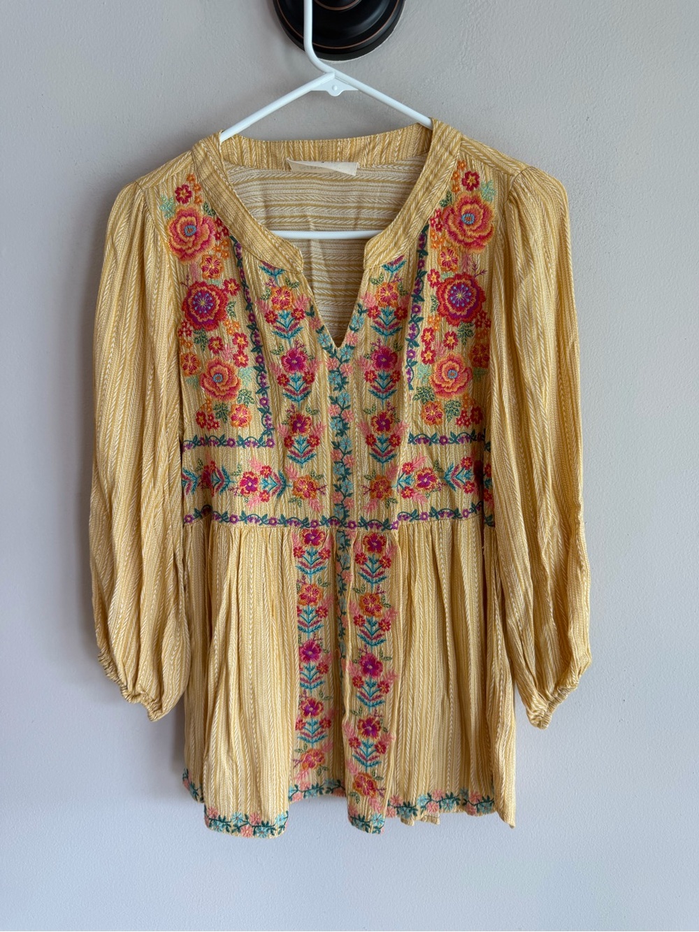 Savanna Jane Mustard Yellow Floral Embroidered V-Neck Babydoll Tunic Top Small